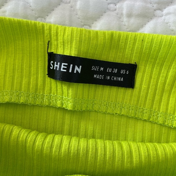 Bundle of Women's Crop Sleeveless Ribbed Tops x 6 - Picture 7 of 16